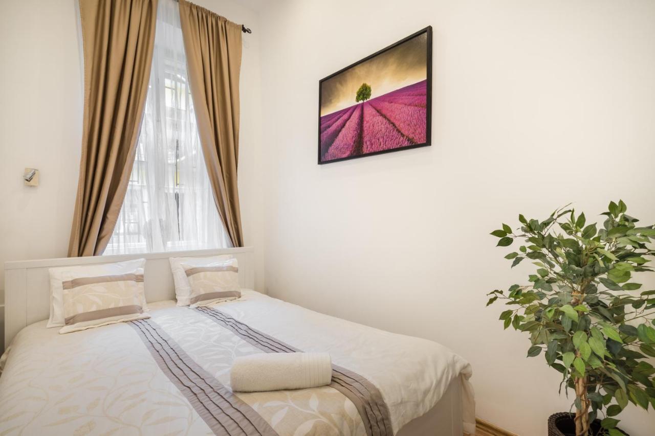 Real Apartments Vadasz Budapest Exterior foto
